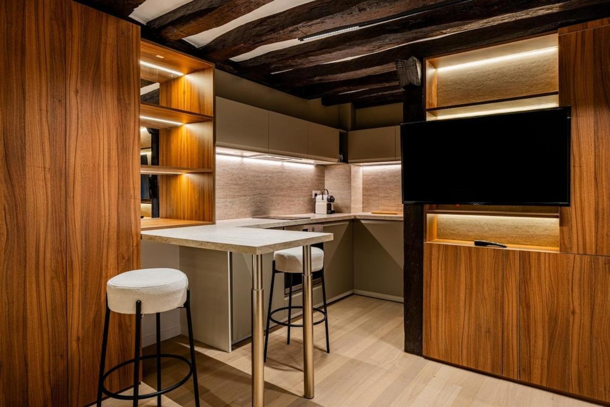 2pers # Ile St Louis # Bord De Seine Appartement *